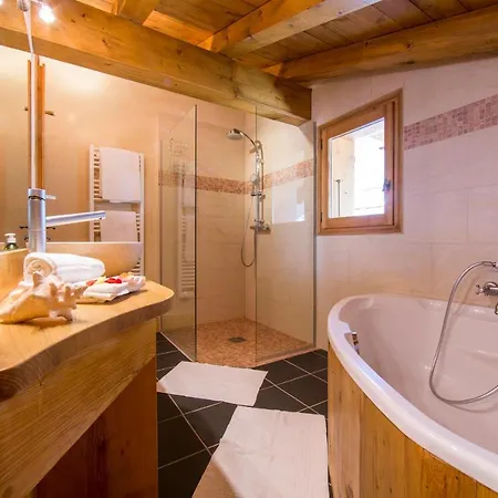 Chalet Les Periades شاليه شامونكس